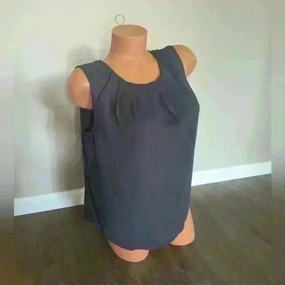 Worthington Women's Pleated Sleeveless Top Gray Flowy Blouse Tank Top Size M - Picture 1 of 8